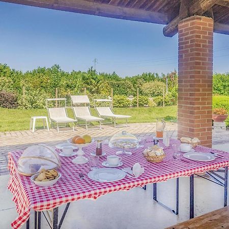 Awesome Home In Ariano Nel Polesine With Kitchen San Basilio エクステリア 写真