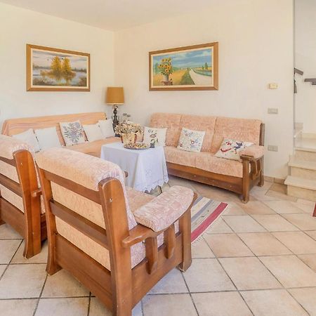 Awesome Home In Ariano Nel Polesine With Kitchen San Basilio エクステリア 写真