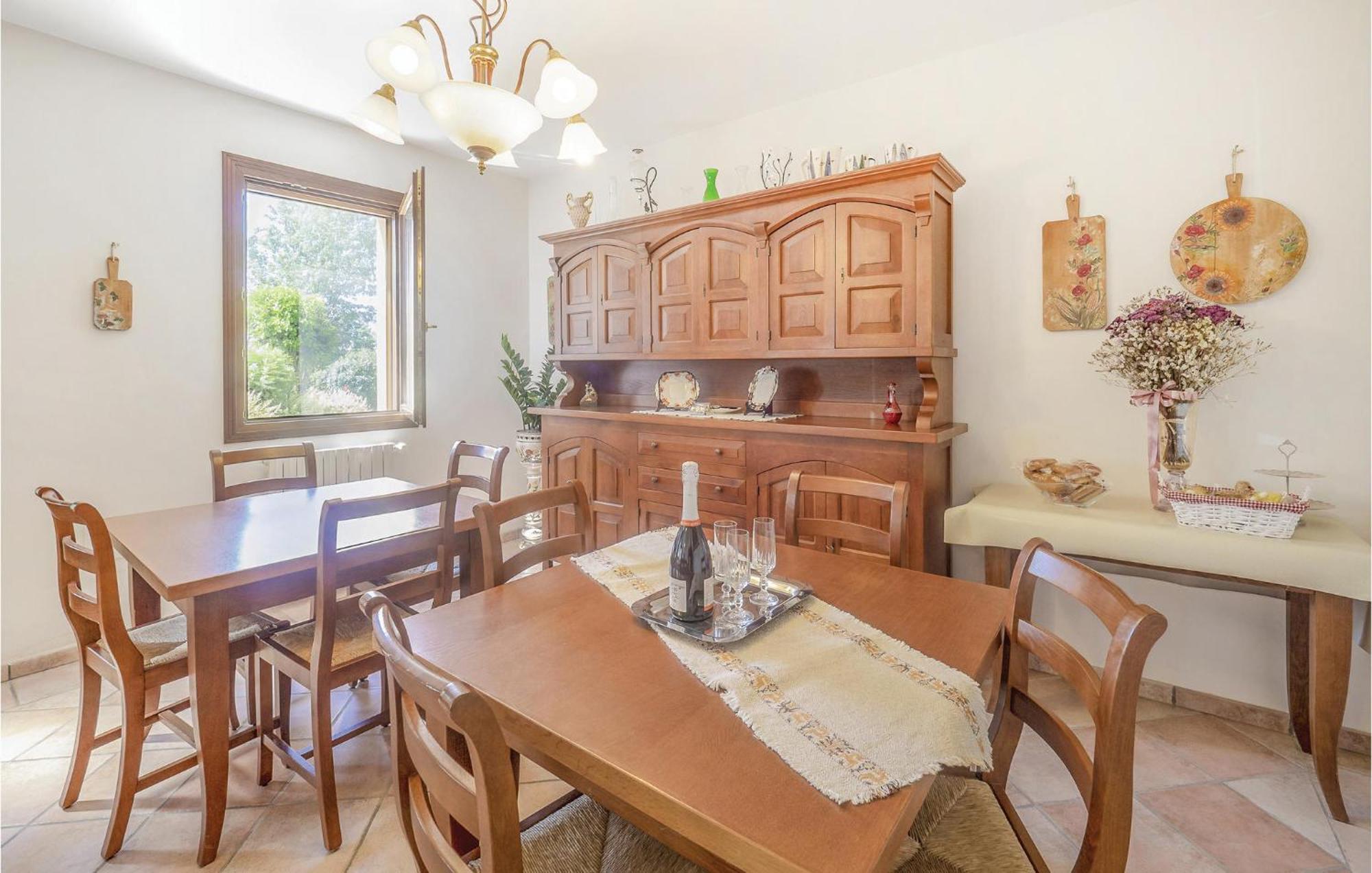 Awesome Home In Ariano Nel Polesine With Kitchen San Basilio エクステリア 写真